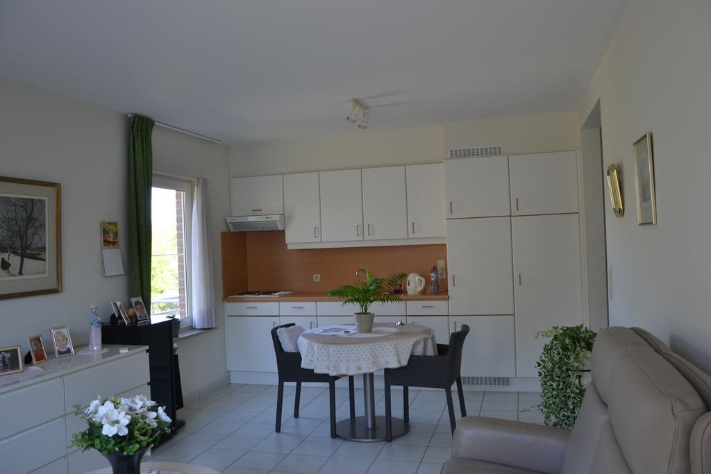 Lindehof Serviced Flats Zoersel Rom bilde